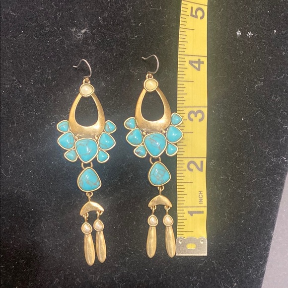 Elegant Gold and Turquoise Dangle Earrings - Picture 4 of 4